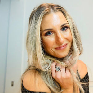 Meet your Posher, Samantha